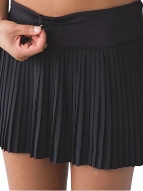 lululemon athletica Pleat to Street II Mini Skort Size 6